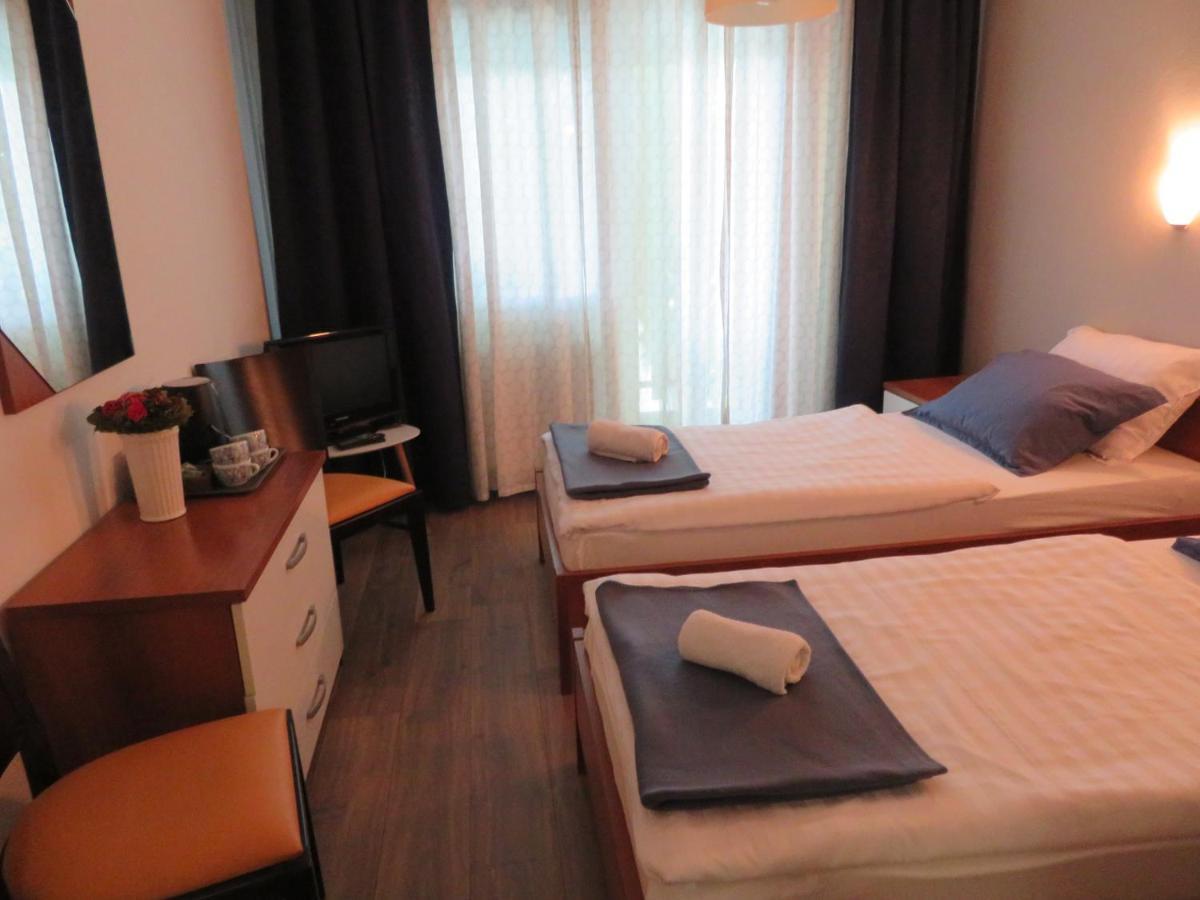 Guesthouse Ob Sotocju Budic Brežice Zewnętrze zdjęcie